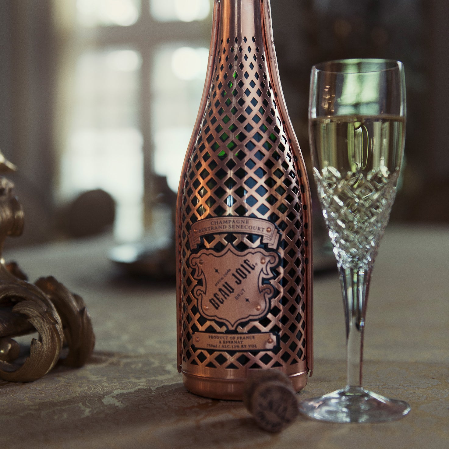 Die Kunst der Champagnerherstellung: Ein Blick hinter die Kulissen des prickelnden Genusses